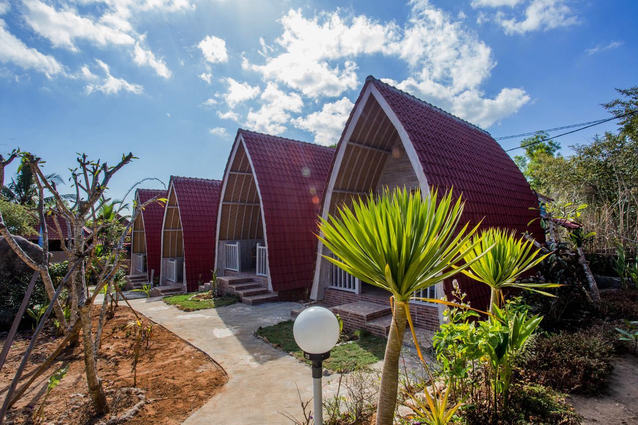 ホテル ザ ダフィッシュ セニンガン Ceningan Island エクステリア 写真