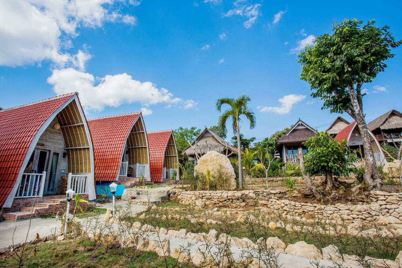 ホテル ザ ダフィッシュ セニンガン Ceningan Island エクステリア 写真