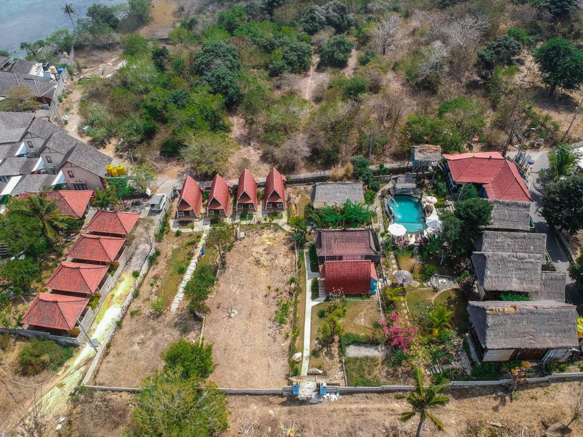 ホテル ザ ダフィッシュ セニンガン Ceningan Island エクステリア 写真